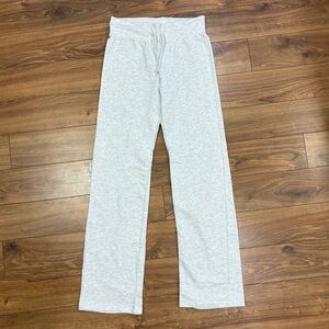 ✨3/$20✨ NWT H&M Light Grey Sweatpants – Wide Leg Lounge Pants